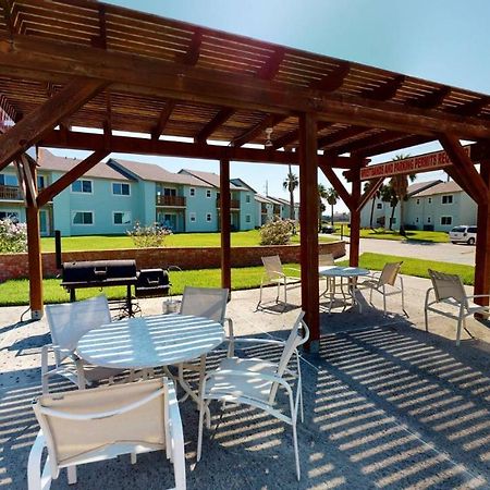 Ah-B107 Completely Remodeled Ground Floor Condo, Overlooking Poolhot Tub Port Aransas Exterior photo